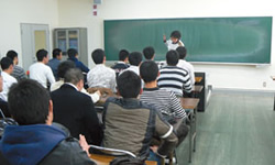 座学中の写真