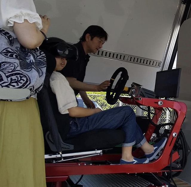 自動二輪　ロイヤルドライビングスクール広島　バイク　オートバイ免許　自動車免許　VR