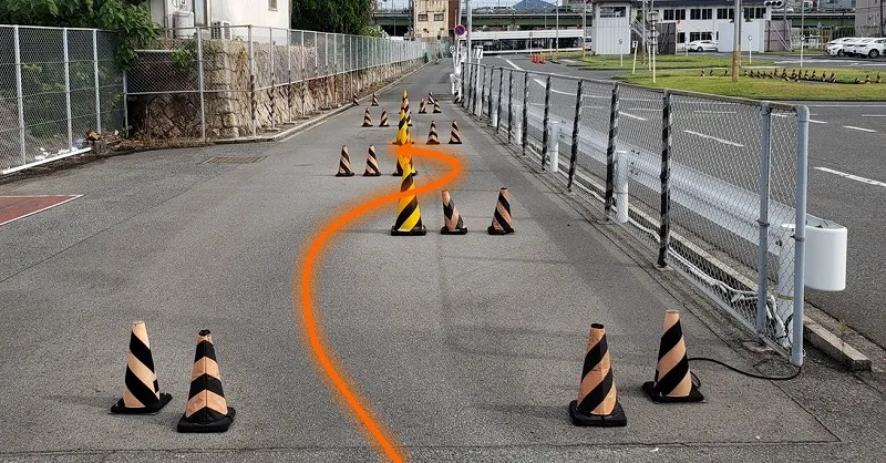 バイク免許のスラローム スラローム バイク免許